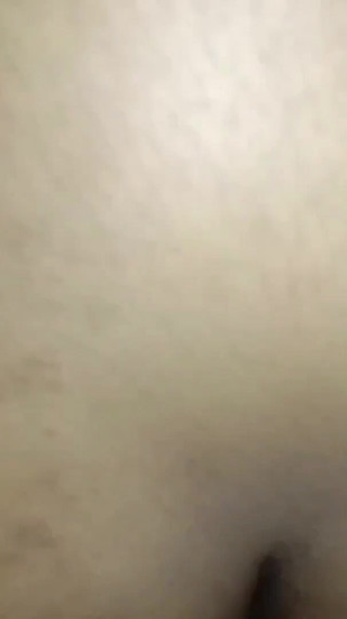 فيديو الجنس في المرحاض مع صديقة