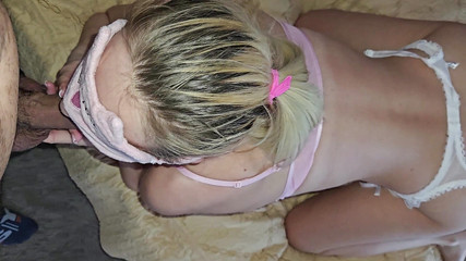 زوجة عربية استغل من قبل الجيران الفرنسيين الأكبر سنا في السرير بعد العشاء